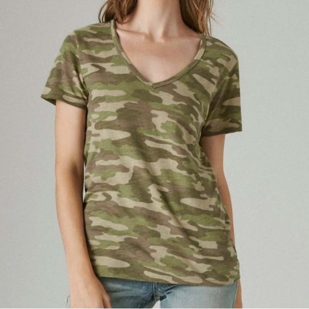 Lucky Brand Camo Classic V Neck Tshirt